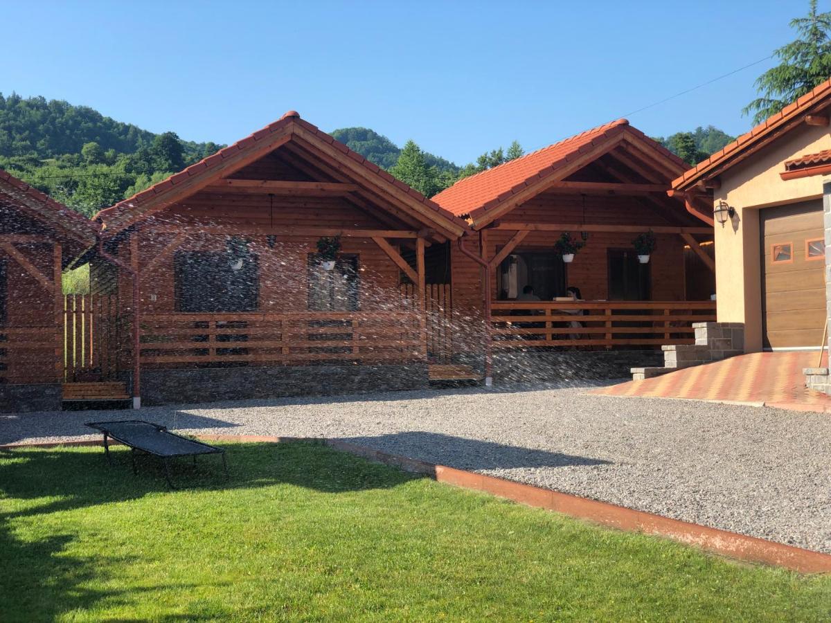 Riverside Woodhouses Praid Buitenkant foto