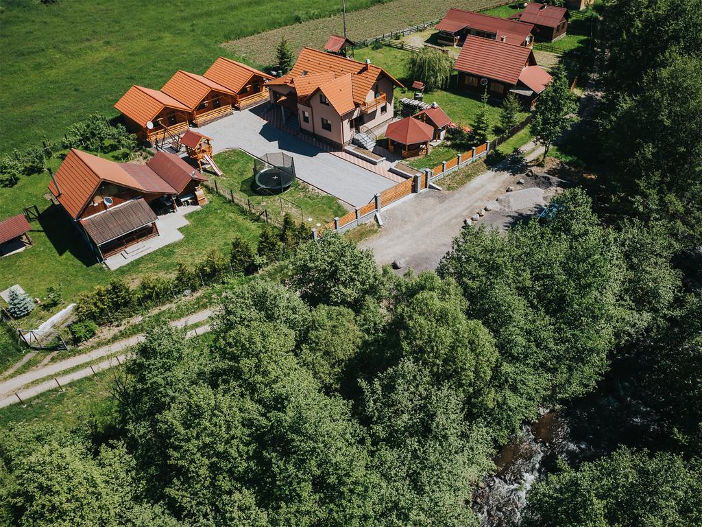 Riverside Woodhouses Praid Buitenkant foto